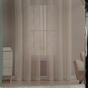 VCNY Charlotte embroidered set of 2 panels